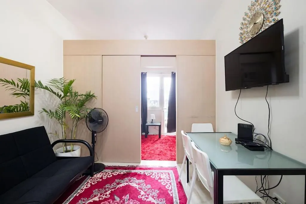 Affordable Condotel Near Manila Airport 0*,